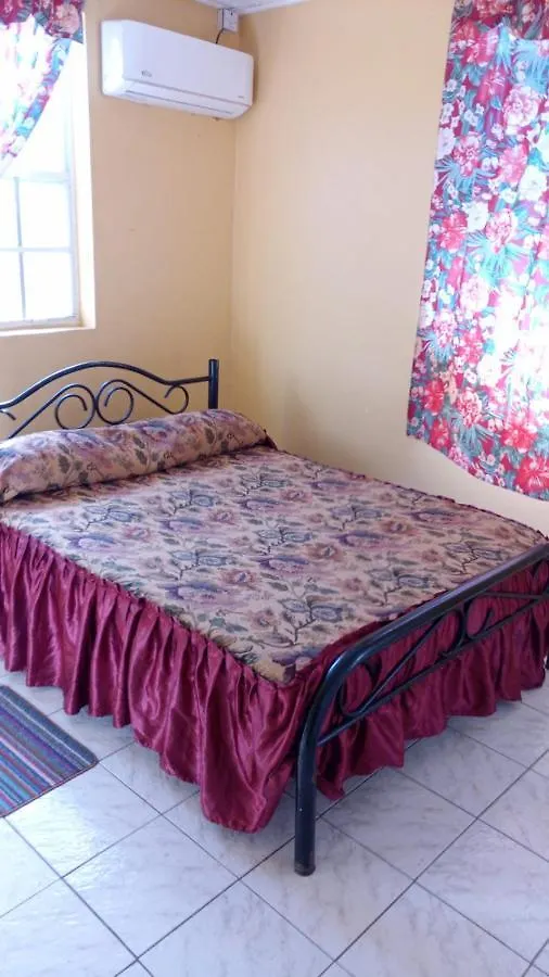 Caprice Studio & Guest House Roger